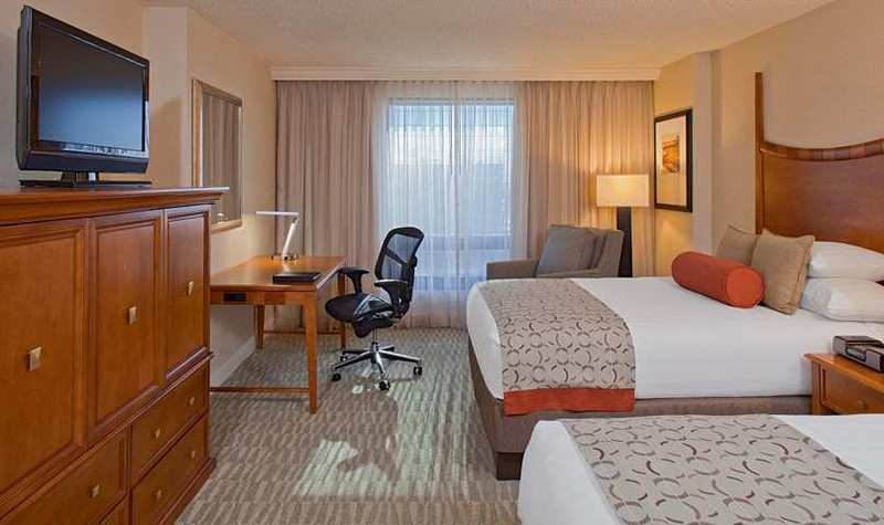 Hilton Downtown Hotel 4*